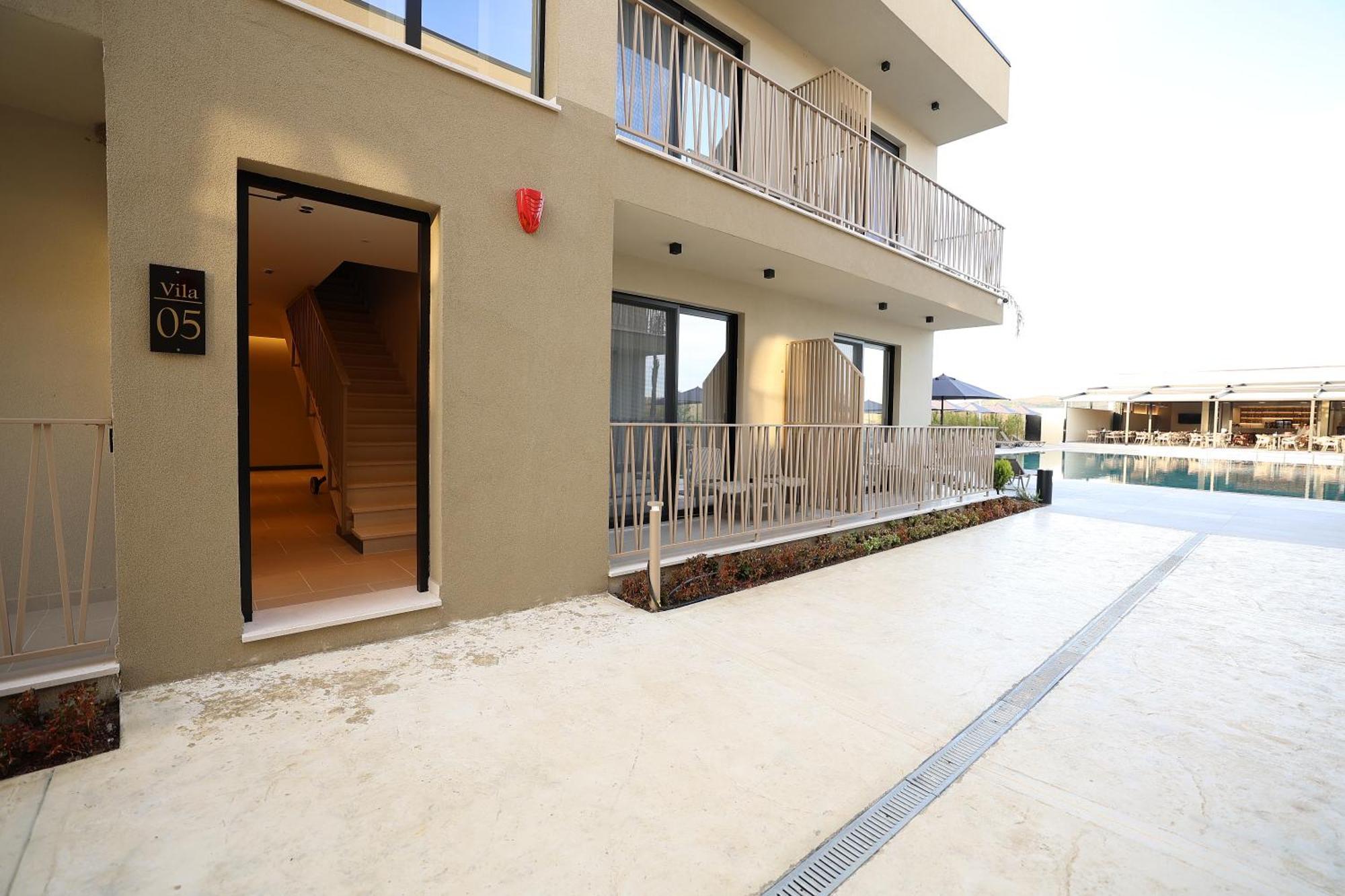 Amber Village Spille Exteriér fotografie
