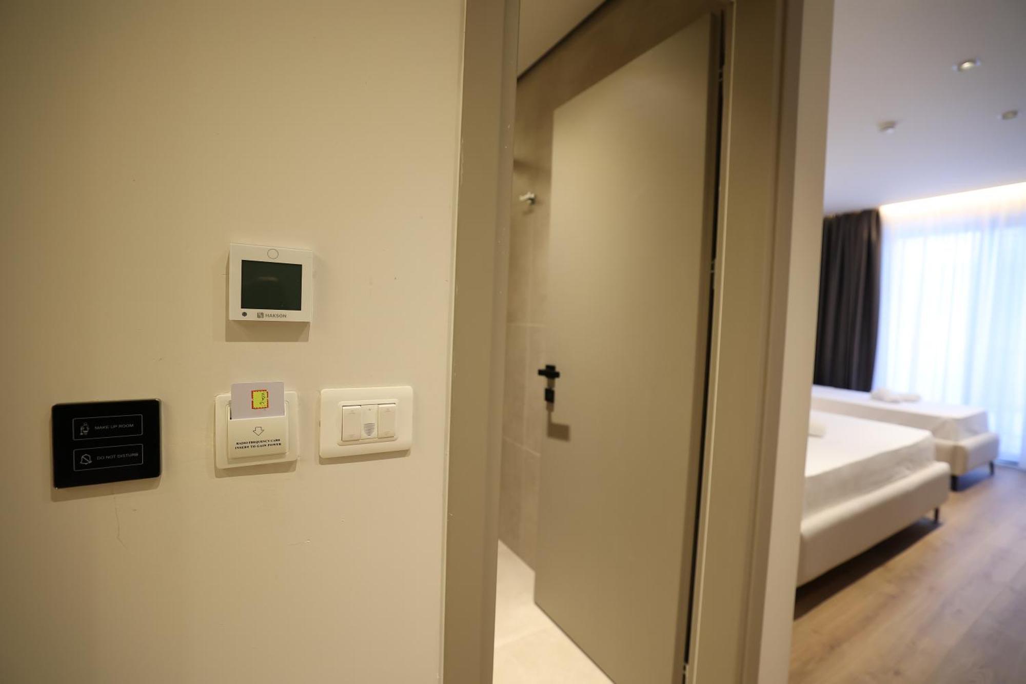 Amber Village Spille Exteriér fotografie